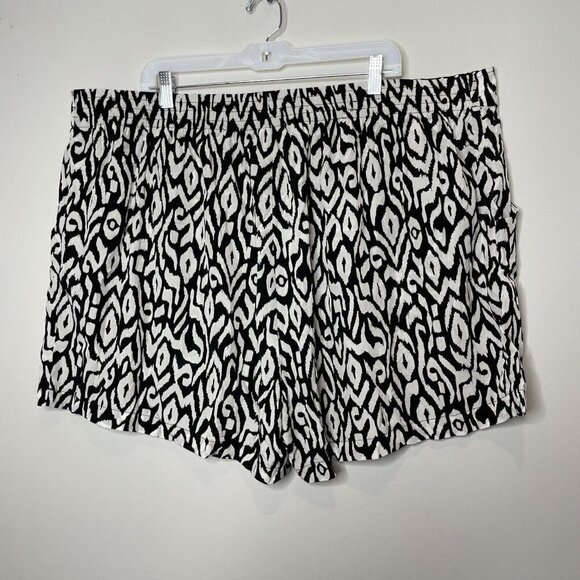 NWT Torrid Black White Ikat Print Silky Challis Short Elastic Waist Size 4x - Picture 5 of 9